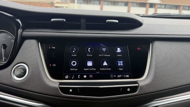 Certified 2024 Cadillac XT5 Luxury w/ LPO, Floor Liner Package AWD/4WD image 73