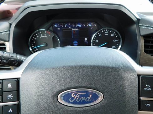 Used 2024 Ford Expedition Limited image 41