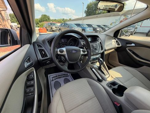 Used 2012 Ford Focus SEL FWD image 15