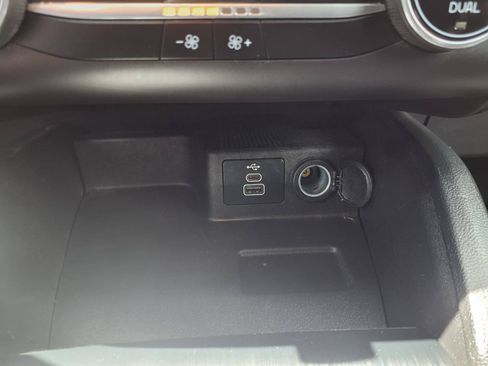 Used 2025 Ford Escape ST-Line FWD image 12