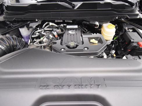 New 2026 RAM 2500 Big Horn AWD/4WD image 11