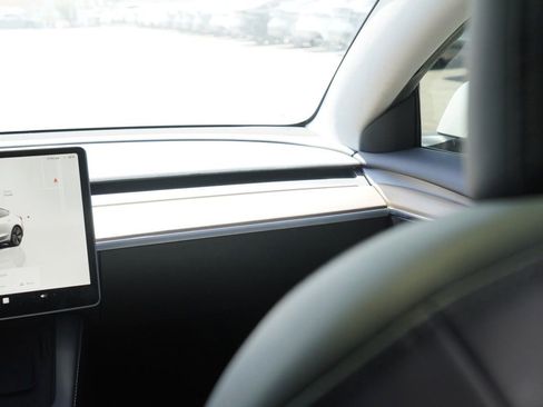 Used 2023 Tesla Model 3 Standard Range RWD image 19