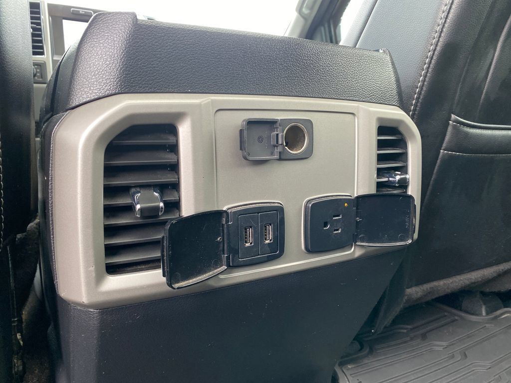 Used 2019 Ford F150 Lariat AWD/4WD image 33