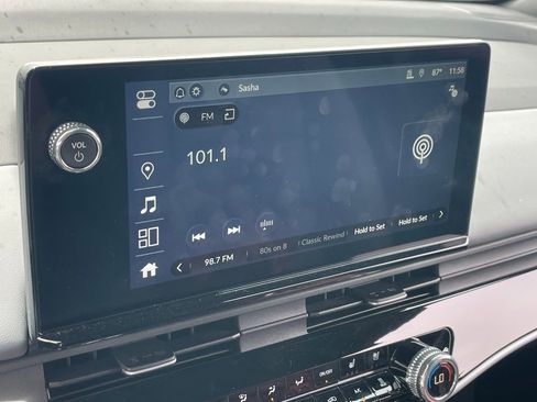 Used 2025 Honda Prologue Elite image 9