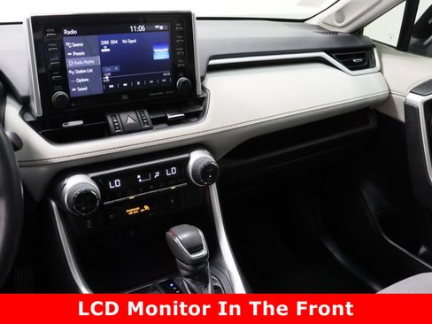 Certified 2020 Toyota RAV4 Limited image 16