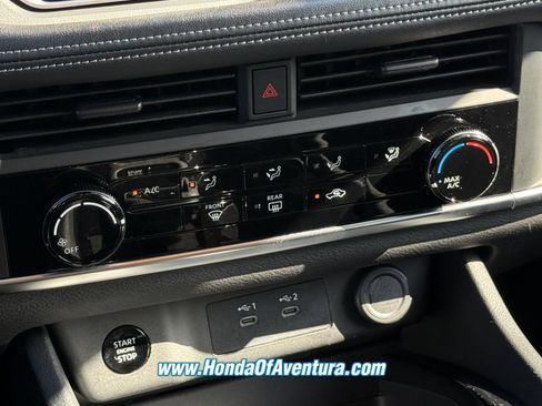 Used 2024 Nissan Rogue S AWD/4WD image 20