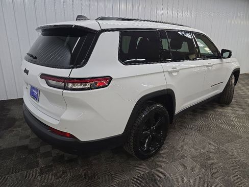 Used 2023 Jeep Grand Cherokee L Laredo AWD/4WD image 10