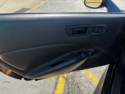 Used 2001 Chrysler Prowler RWD image 14
