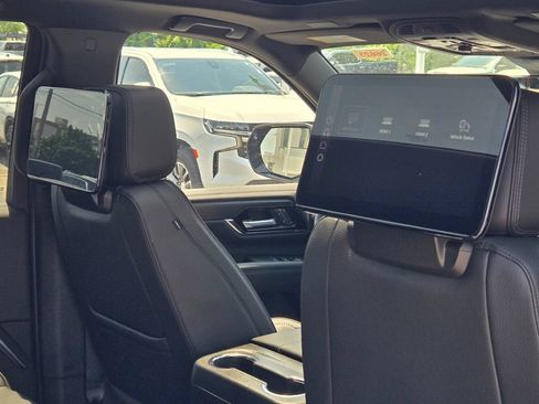 New 2026 GMC Yukon Denali w/ Advanced Technology Package AWD/4WD image 24