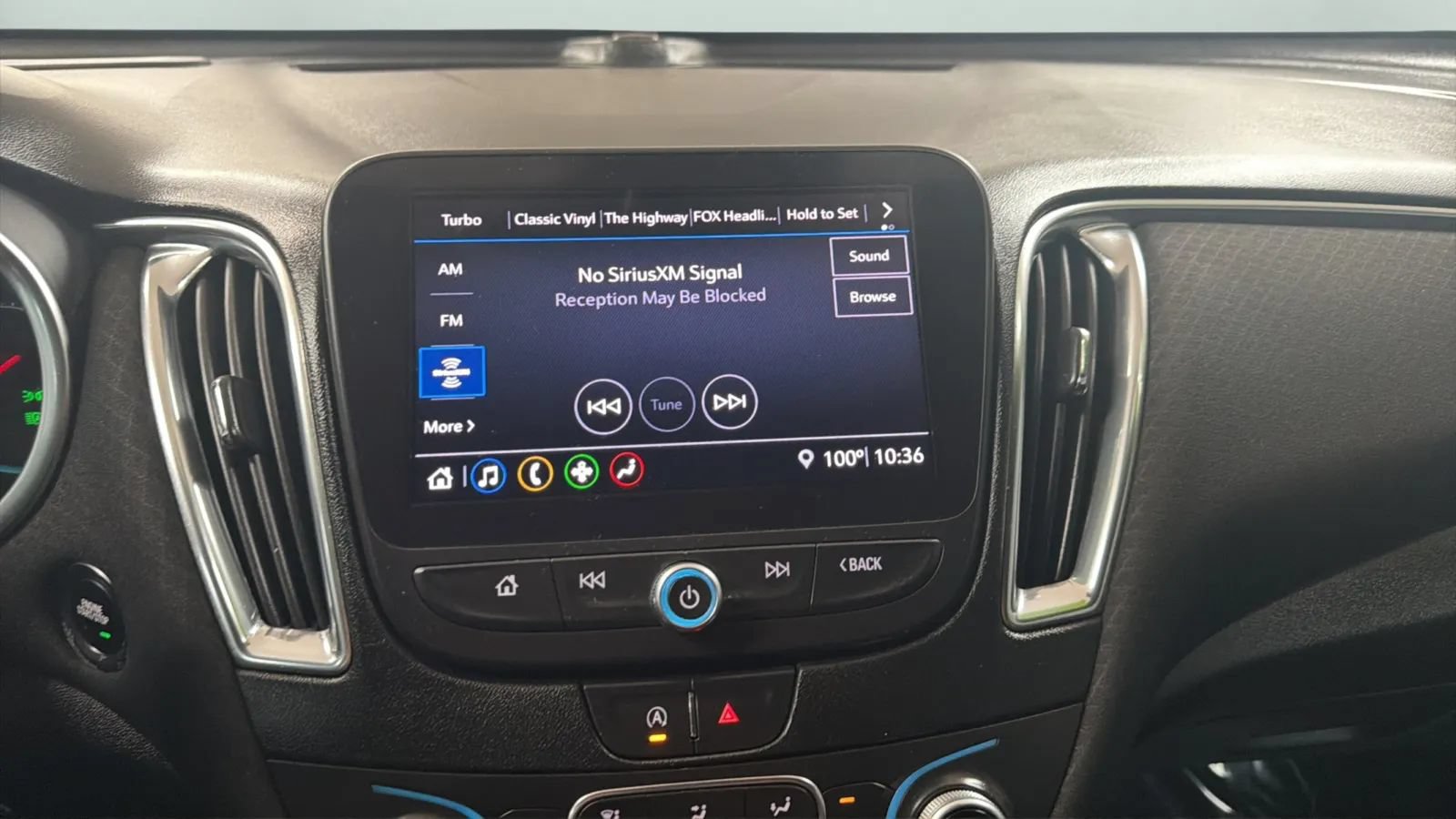 Used 2021 Chevrolet Malibu LT FWD image 13