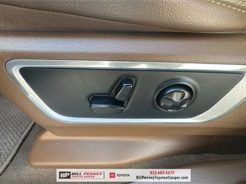 Used 2019 RAM 1500 Laramie image 15