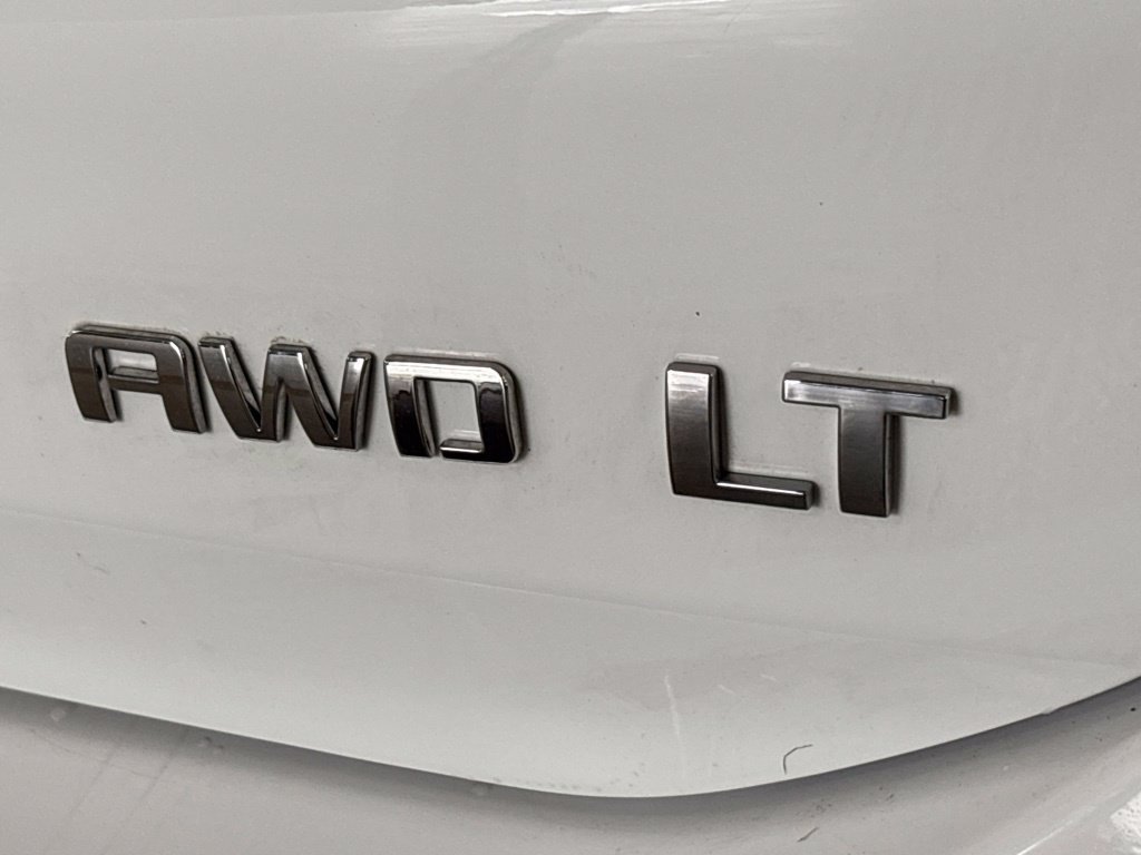 Used 2024 Chevrolet Equinox LT w/ LPO, Floor Liner Package AWD/4WD image 17