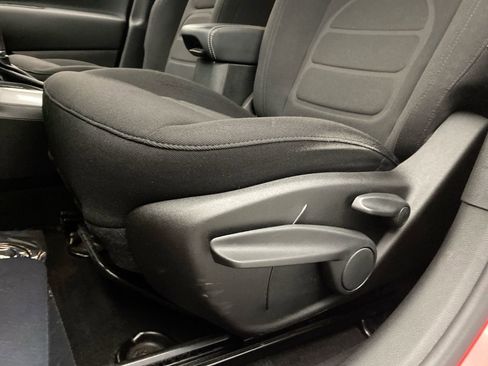 Used 2022 Jeep Renegade Latitude AWD/4WD image 13