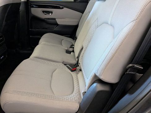 Certified 2023 Honda Pilot LX image 18