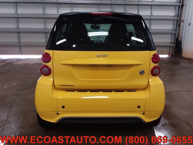 Used 2014 smart fortwo passion RWD image 8