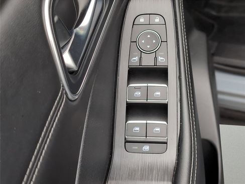 Used 2022 Nissan Rogue Platinum w/ Head-Up Display Package image 16