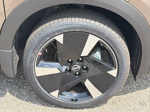 New 2026 Nissan Kicks SR FWD image 10