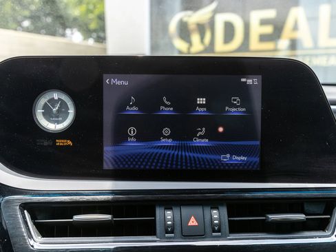 Used 2022 Lexus ES 300h w/ Accessory Package FWD image 17