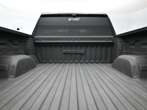 Used 2023 GMC Sierra 1500 AT4 w/ Technology Package AWD/4WD image 7