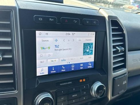 Used 2021 Ford F350 Platinum image 37