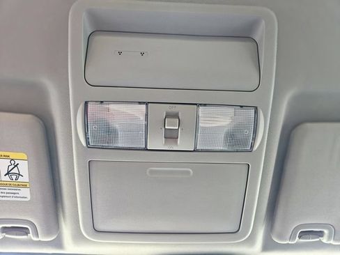 Certified 2025 Nissan Frontier SV w/ SV Convenience Package RWD image 26
