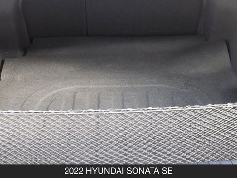Used 2022 Hyundai Sonata SE w/ Preferred Accessory Package image 20
