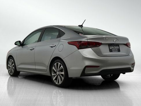 Used 2022 Hyundai Accent Limited image 4