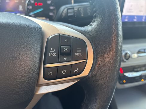 Used 2022 Ford Explorer XLT w/ Equipment Group 202A image 20