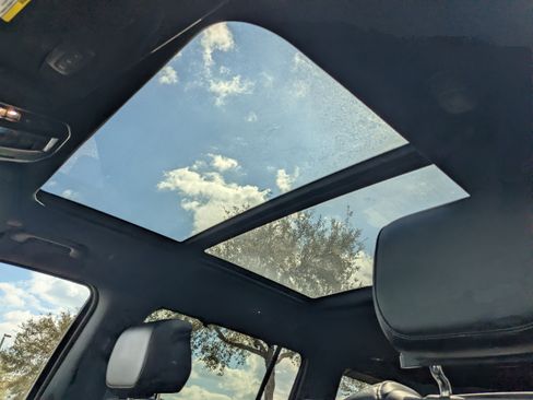 Used 2022 Jeep Wagoneer Series II w/ Convenience Group I image 19