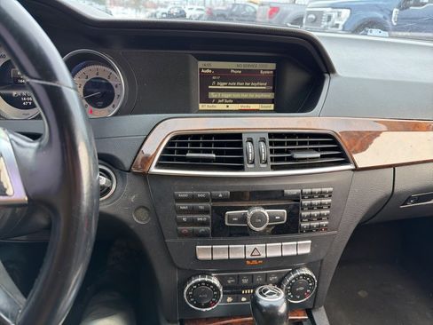 Used 2013 Mercedes-Benz C 250 Sedan image 9
