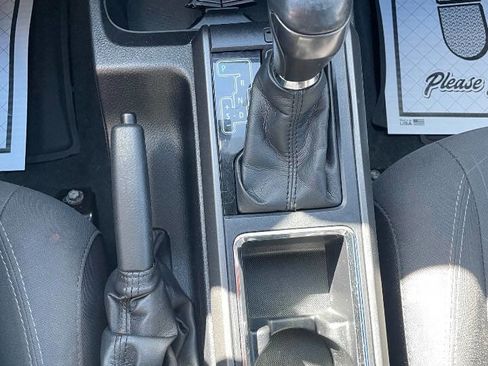 Used 2017 Toyota Tacoma TRD Sport image 24