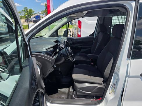 Used 2017 Ford Transit Connect XL FWD image 17