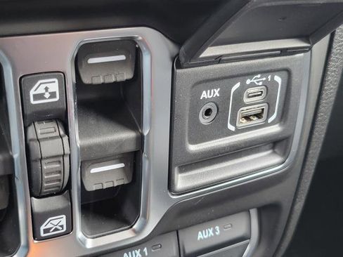 New 2026 Jeep Gladiator Rubicon AWD/4WD image 17