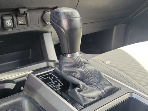 Used 2021 Toyota Tacoma SR5 RWD image 28