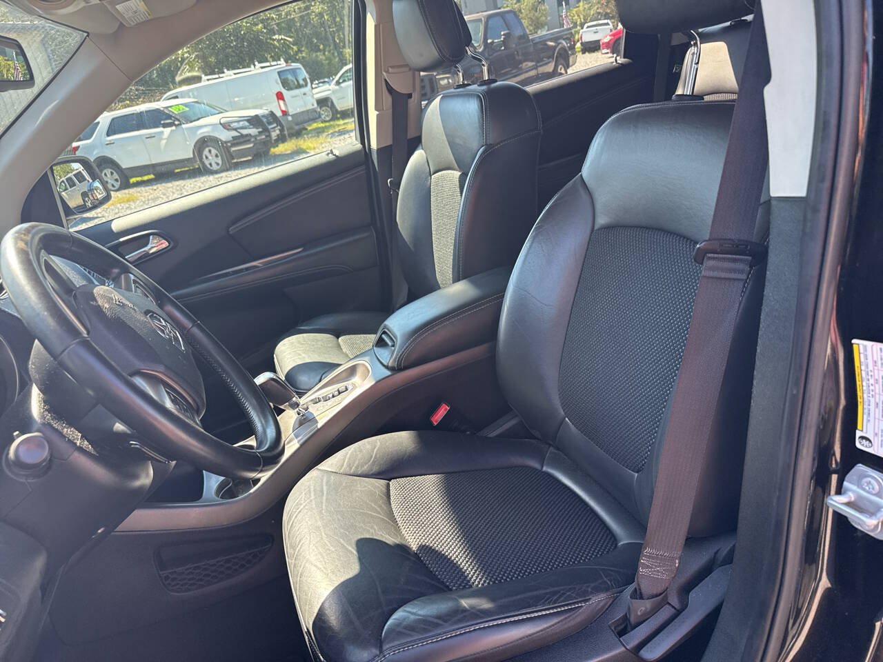 Used 2020 Dodge Journey Crossroad FWD image 16