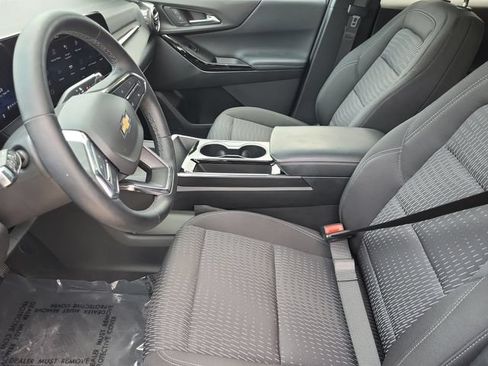 Certified 2025 Chevrolet Equinox LT w/ Safety and Technology Package FWD image 12