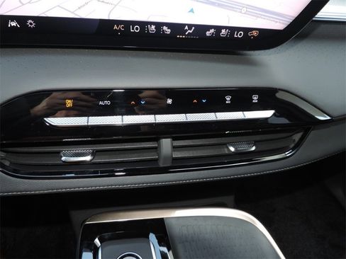 New 2026 Buick Enclave Avenir image 21