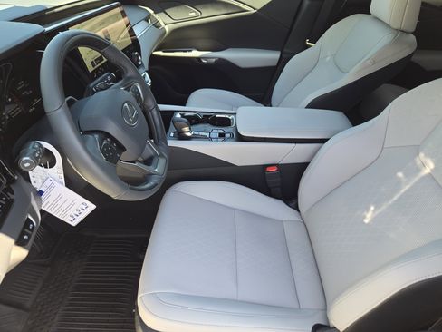 New 2026 Lexus RX 350 Premium Plus w/ Convenience Package image 9