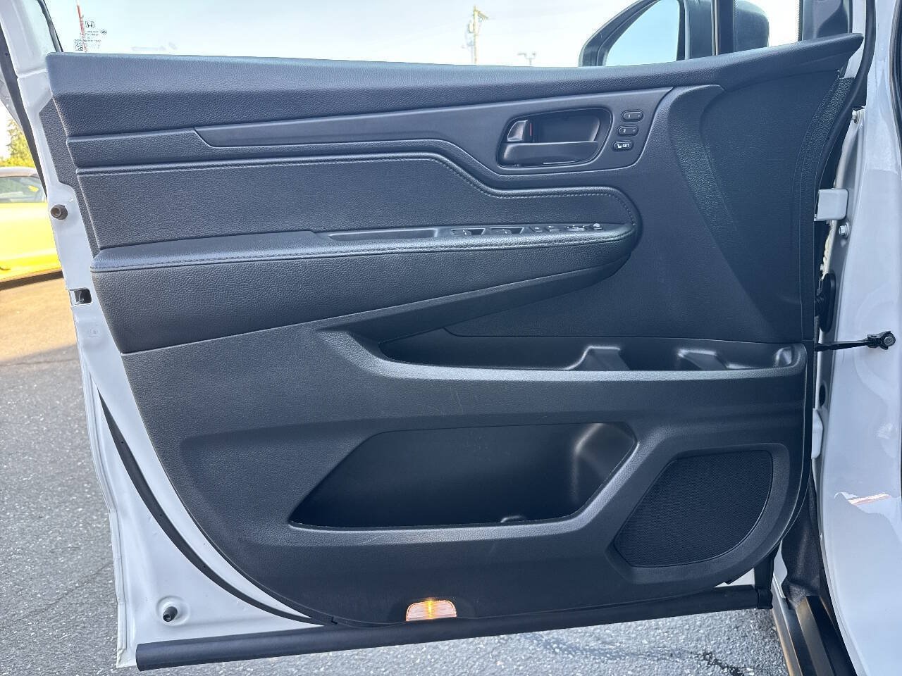 Used 2023 Honda Odyssey EX-L image 28