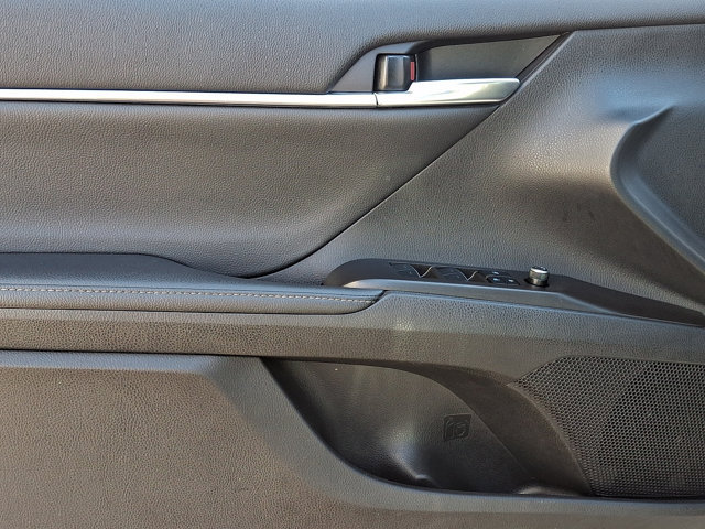 Used 2024 Toyota Camry XSE FWD image 12