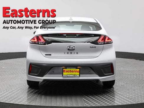 Used 2022 Hyundai Ioniq Limited image 6