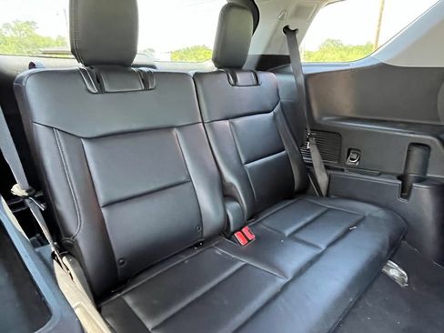 Used 2021 Ford Explorer Limited AWD/4WD image 30