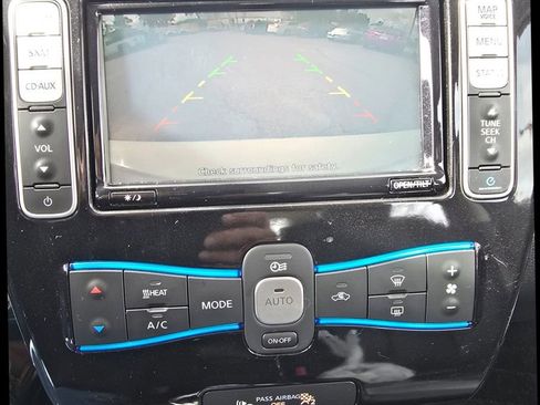 Used 2016 Nissan Leaf SL image 21