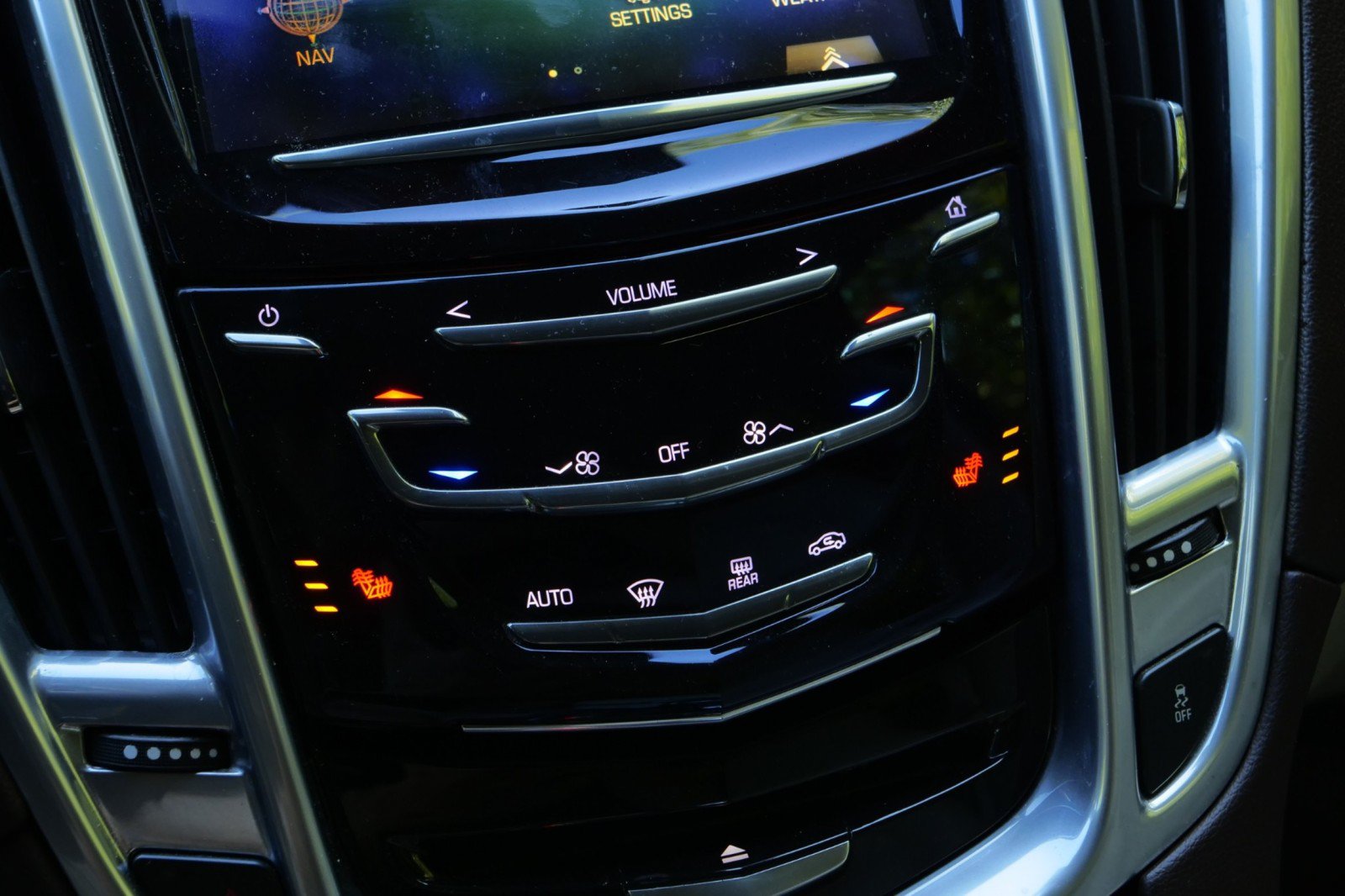 Used 2013 Cadillac SRX Performance w/ Driver Awareness Package FWD image 30