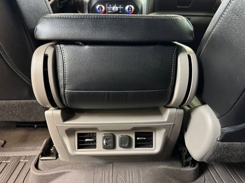 Used 2020 GMC Sierra 1500 SLE w/ SLE Value Package image 18