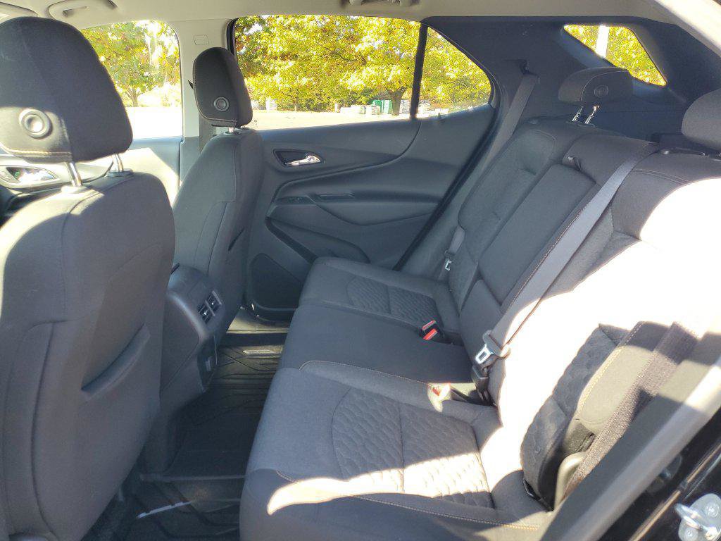Used 2018 Chevrolet Equinox LT w/ LPO, Blackout Package AWD/4WD image 28