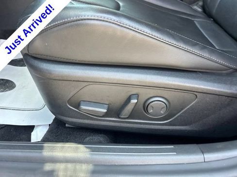 Used 2024 Hyundai Elantra Limited FWD image 16