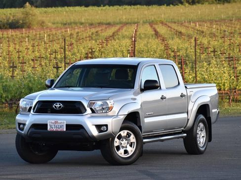 Used 2013 Toyota Tacoma PreRunner w/ SR5 Pkg RWD image 6
