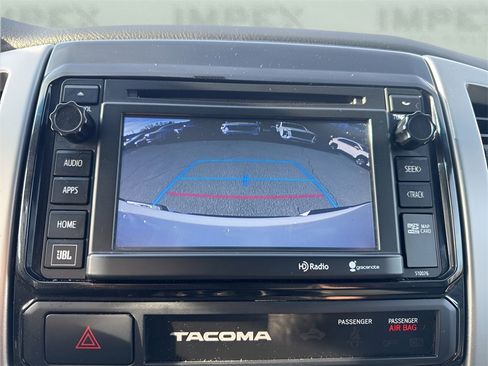 Used 2015 Toyota Tacoma 4x4 Double Cab image 18