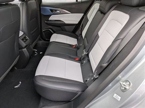 New 2026 Chevrolet Equinox EV LT image 15